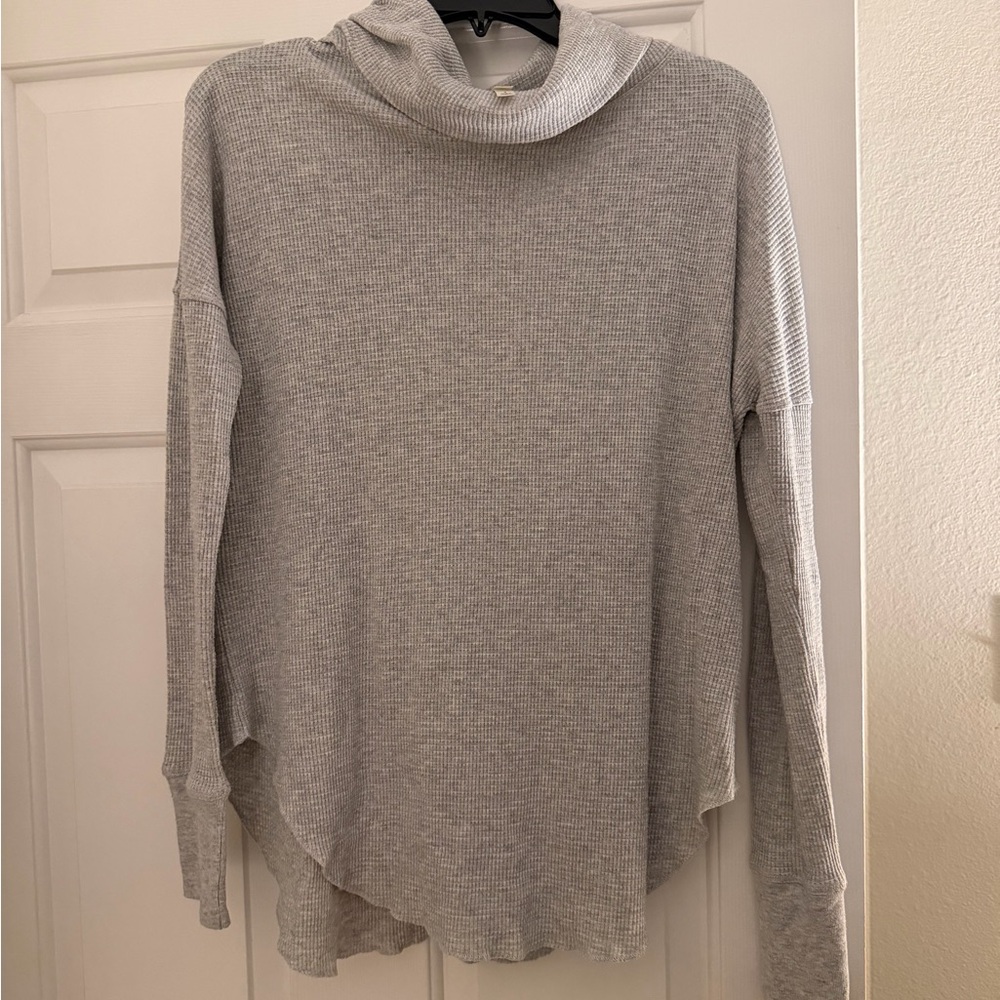 Aritzia Babaton Waffle Knit Cowl Neck Women's Sweater